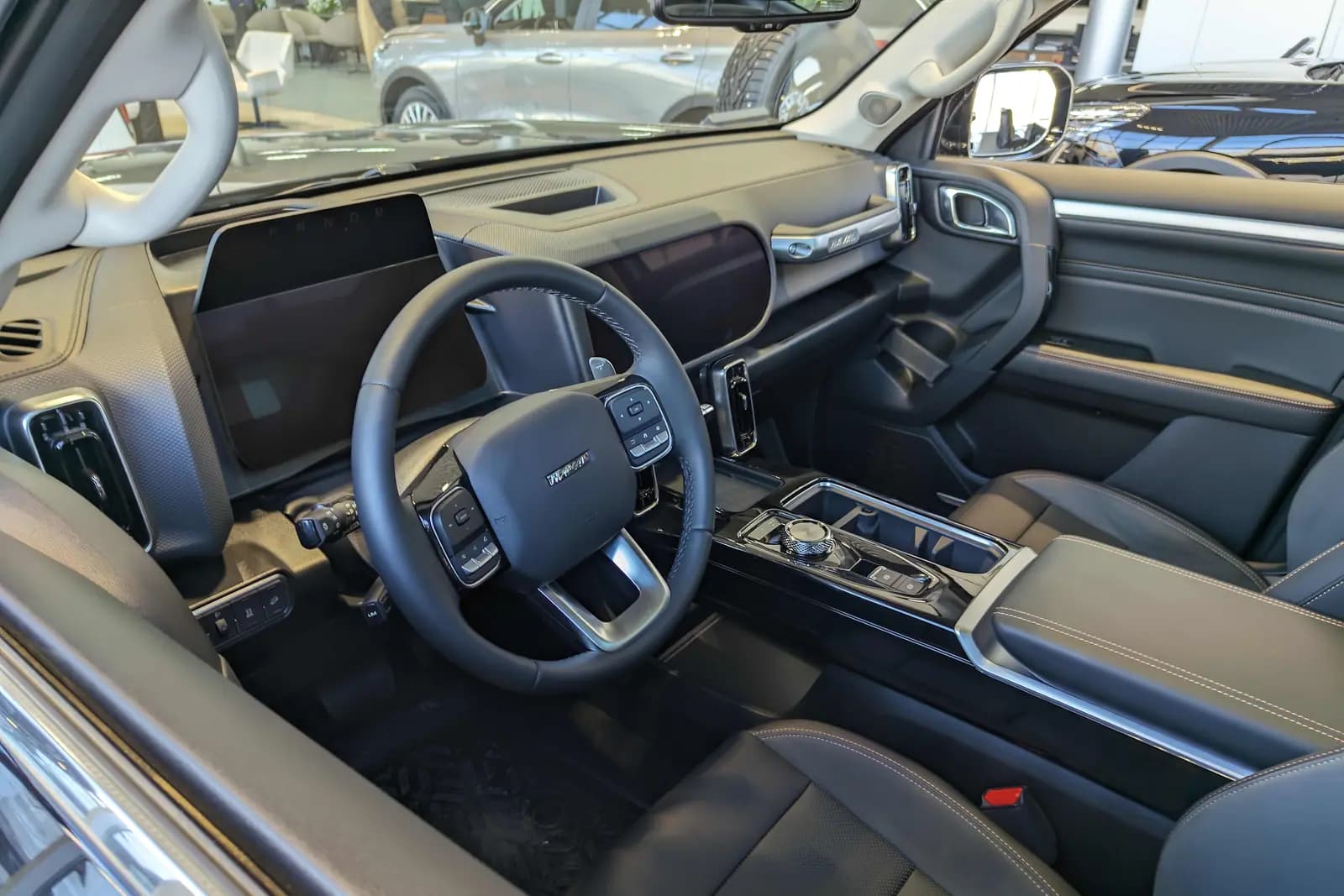 Приборная панель и мультимедиа Haval Dargo в комплектации Premium